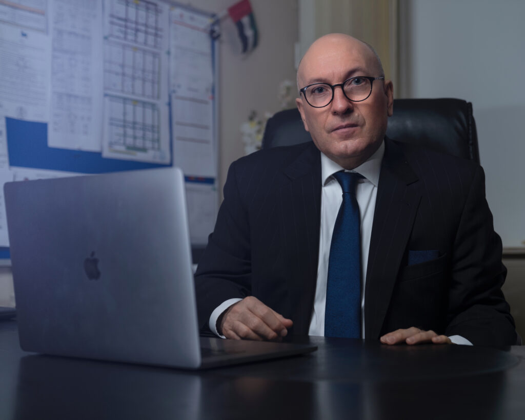 Dr Pedro Longart, Principal and Acting Course Director